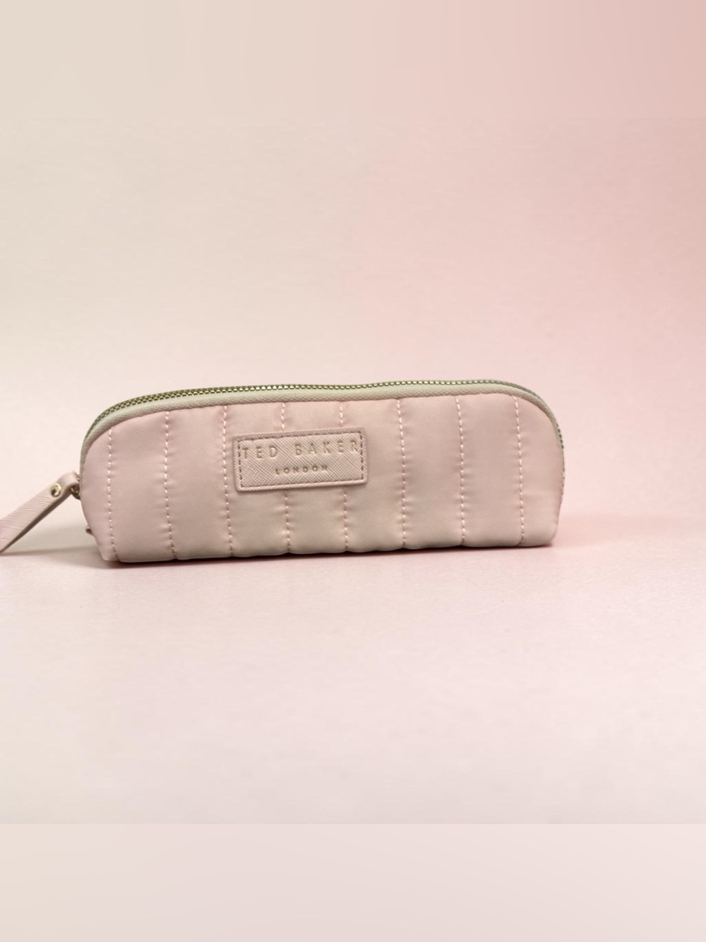Ted Baker London Quilted Cosmetic Makeup Bag Floral Lining Blush Pink NWOT